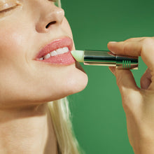Afbeelding in Gallery-weergave laden, LIPPENBALSEM
